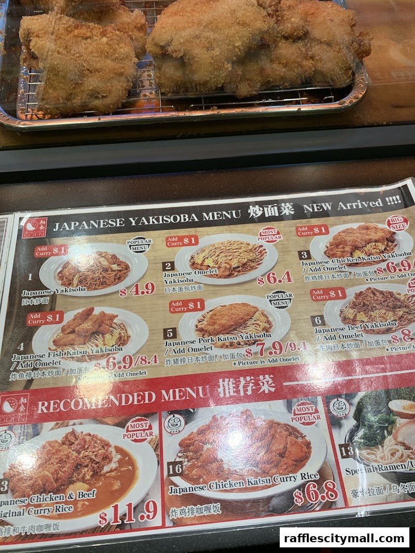 A menu featuring Japanese Yakisoba dishes and recommended curry rice and ramen.