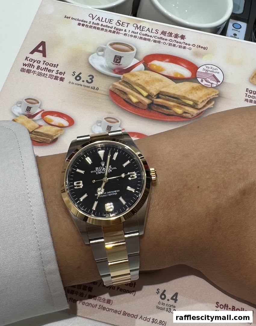 A menu from Ya Kun Kaya Toast featuring value set meals and individual items.