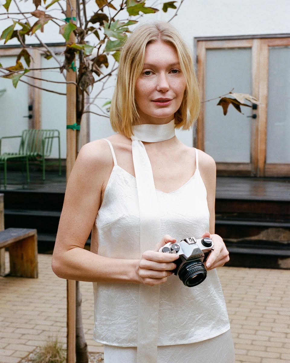 Effortless feminine silhouette design