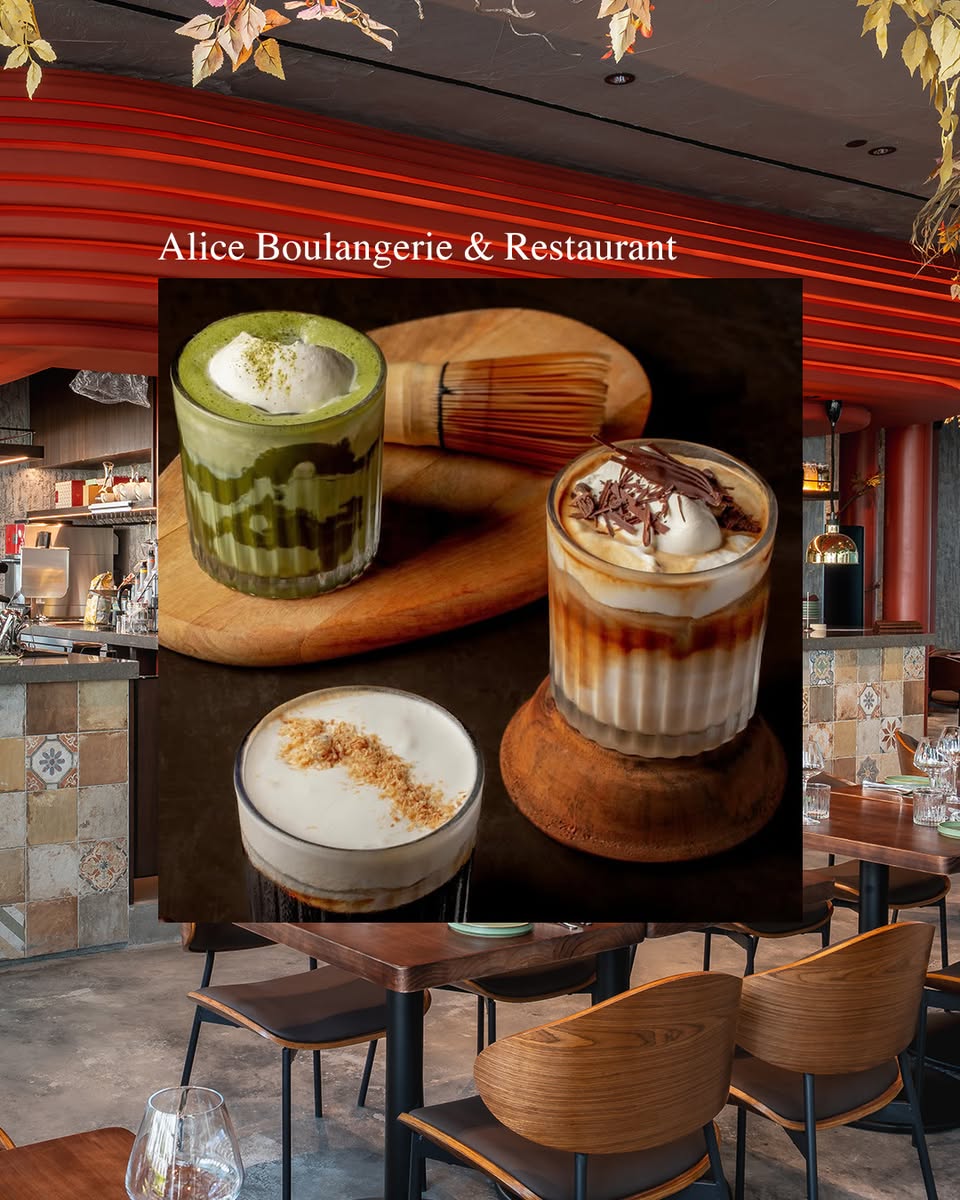 Raffles City: Couture Coffee & Blue Bottle
